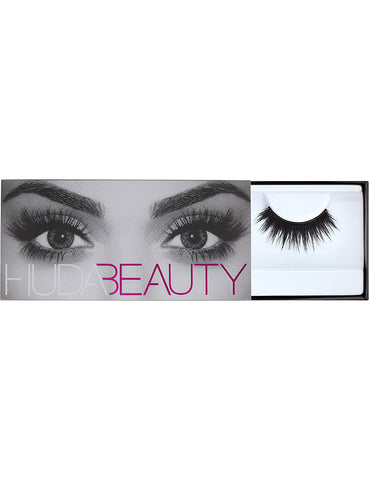 HUDA BEAUTY | Carmen Classic Lashes #9